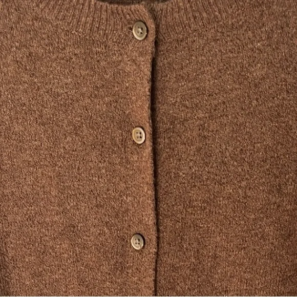Old Navy Women's Brown Button-Front Knit Cardigan - Picture 4 of 5